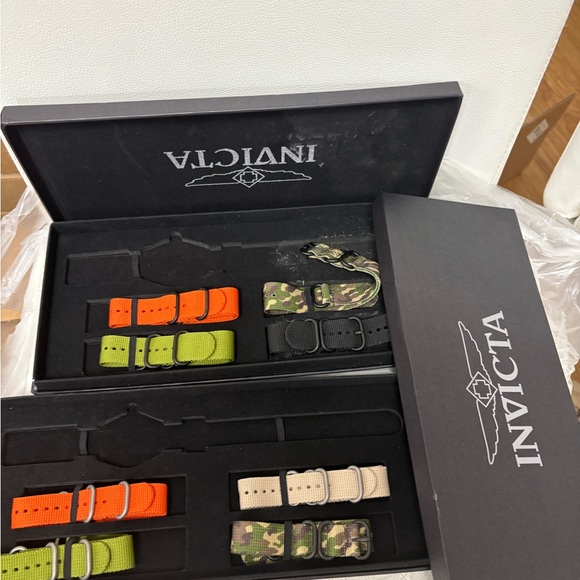 Invicta Men's Watch Strap Collection - Orange, Green, Black, Camouflage, Tan - Picture 1 of 2